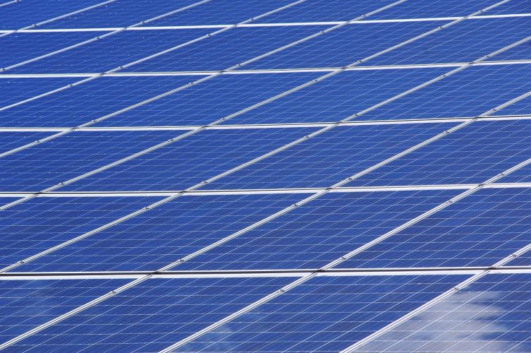 Voici comment investir dans les panneaux solaires !