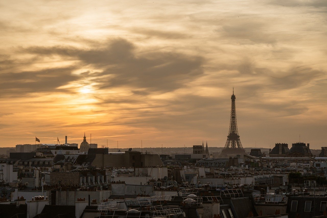 Faut-il encore investir dans l’immobilier parisien en 2024 ?
