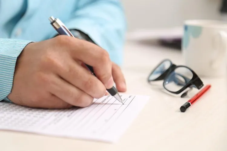 Investisseur sur soi avec une formation en diagnostiqueur immobilier