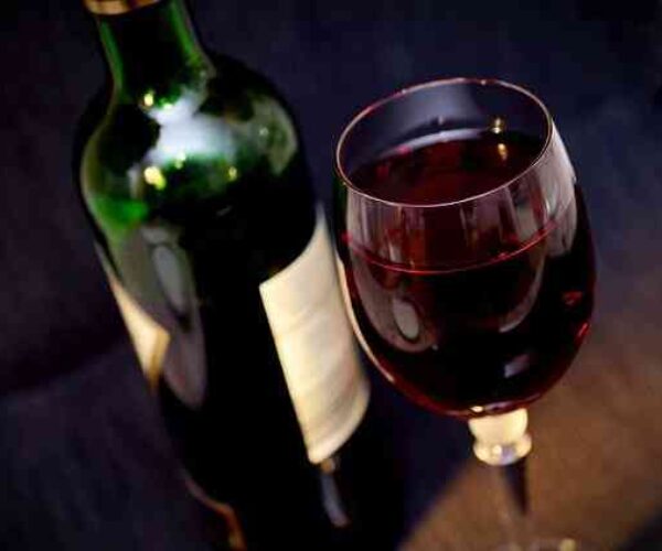 highcompress_wine-541922_640 highcompress_wine-541922_640