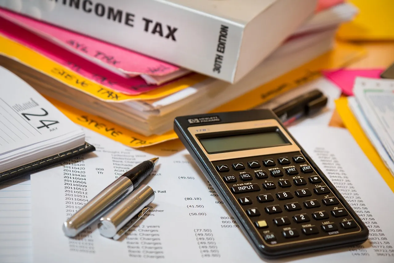 De la théorie à la pratique : comprendre le calcul des intérêts composés pour votre finance