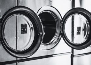 Comment bien choisir son sèche-linge professionnel ? Les critères essentiels à connaître
