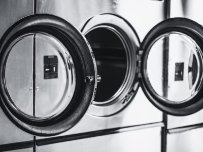 Comment bien choisir son sèche-linge professionnel ? Les critères essentiels à connaître