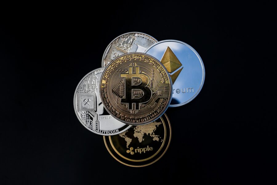 De_l_argent_réel_et_des_opportunités_réelles_:_L_impact_de_l_écart_entre_les_sexes_dans_le_domaine_des_crypto_monnaies