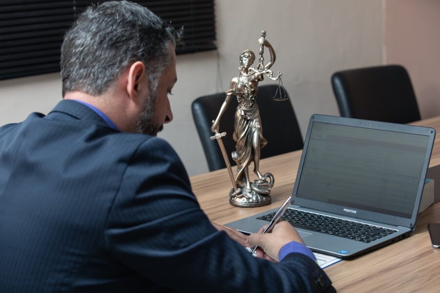 Pourquoi_faire_appel_à_un_huissier_de_justice_en_cas_de_litige_commercial_?